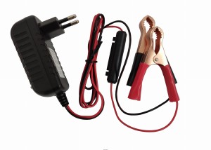 Ładowarka akumulatory żelowe AGM auto 1,5A 12V LED